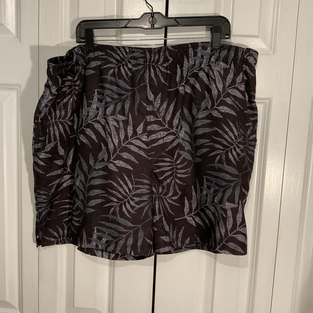 Faded Glory Men's Black and Gray Leaf Print Swim Shorts